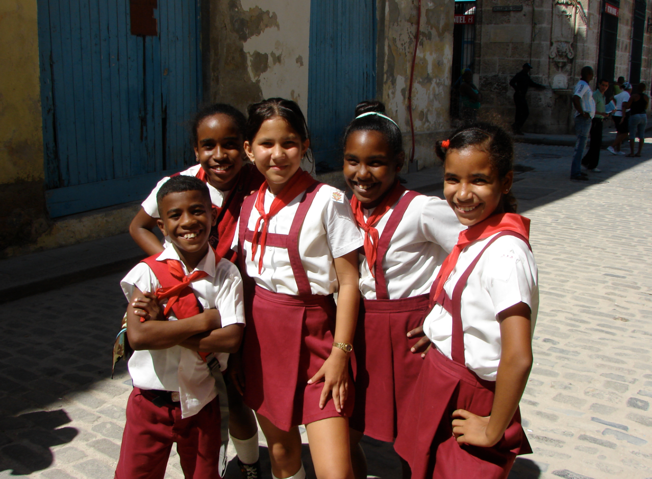 Black & Bilingual #AroundTheWorld - Havana, Cuba